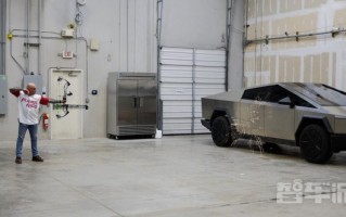 马斯克透露Cybertruck细节：加速时间低于3s 可选防弹车窗