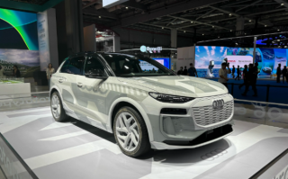 奥迪Q6 e-tron原型车亮相第六届进博会 预计明年上市