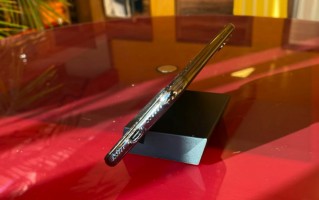 高贵质感，高端IPX8防水iPhone充电器，奢华享受在每一刻