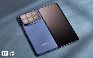 华为Mate X正式发布，配 HyperOS 1.0.8.0，新屏技术助力快切体验提升