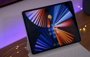 苹果新款iPad推迟到5月初发布 将会搭载12.9英寸OLED屏幕