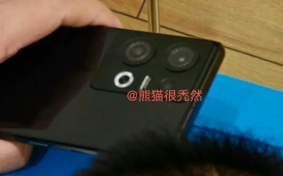 OPPO Reno 9渲染图曝光：6.7英寸屏幕外观变化不大