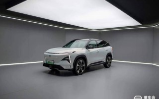 11.58 万元起，吉利刚发布的银河 L6，没把比亚迪秦 Plus 当对手