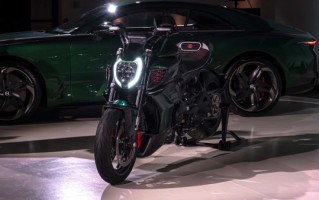 花65万买辆摩托车？杜卡迪联手宾利推出新车 限量550台